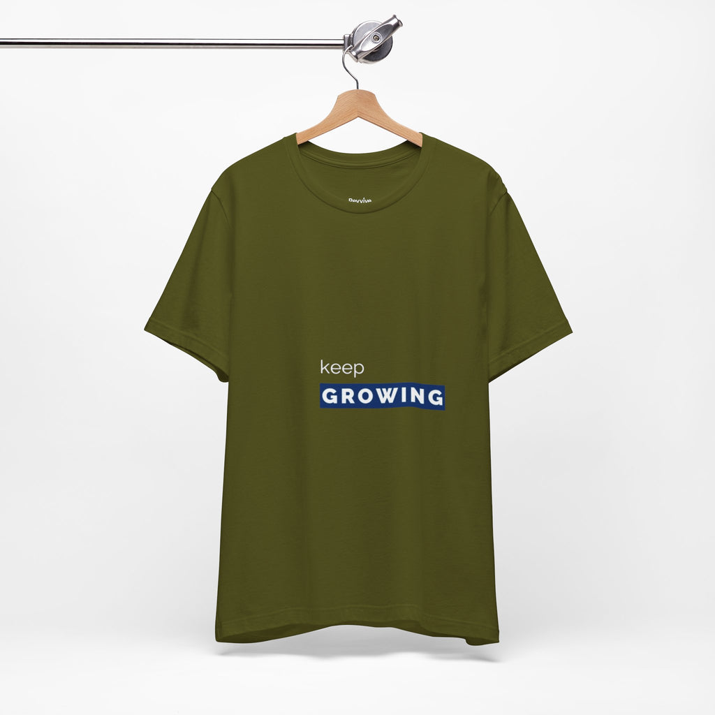 Keep Growing – Minimal Motivational T-Shirt