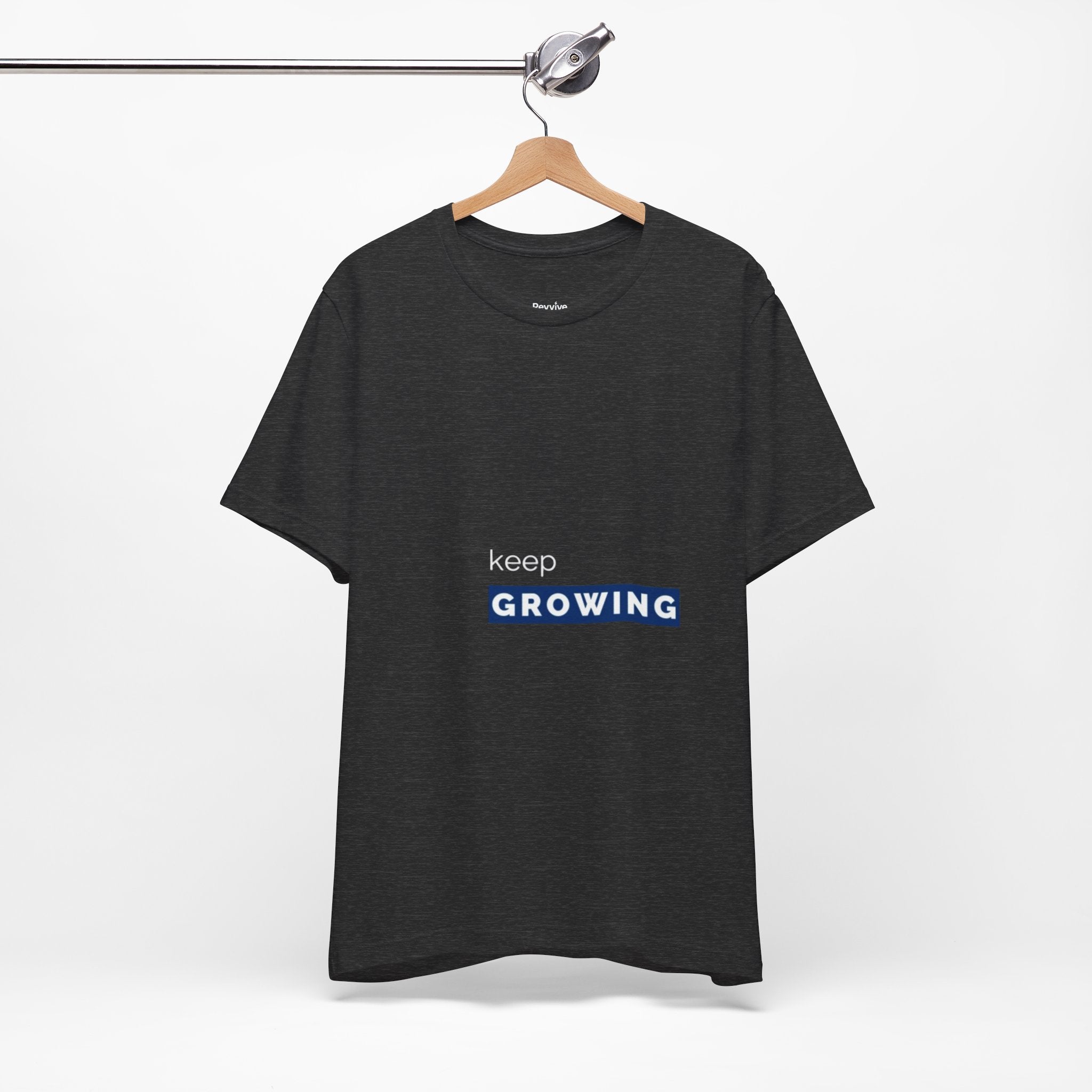 Keep Growing – Minimal Motivational T-Shirt
