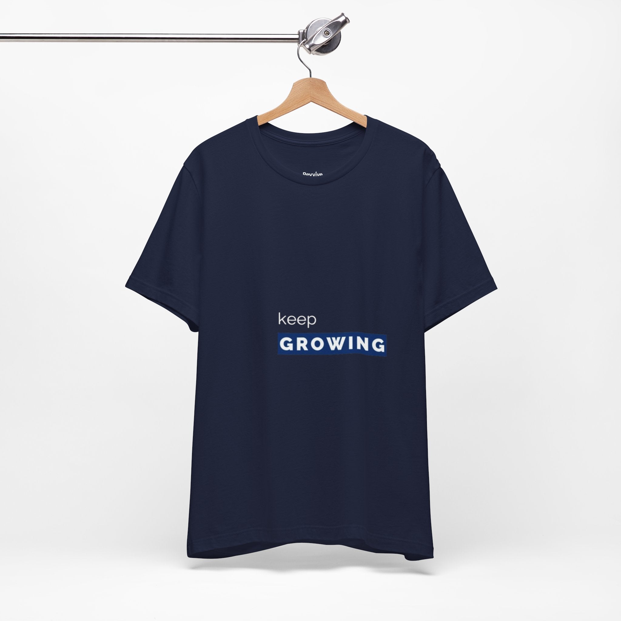Keep Growing – Minimal Motivational T-Shirt