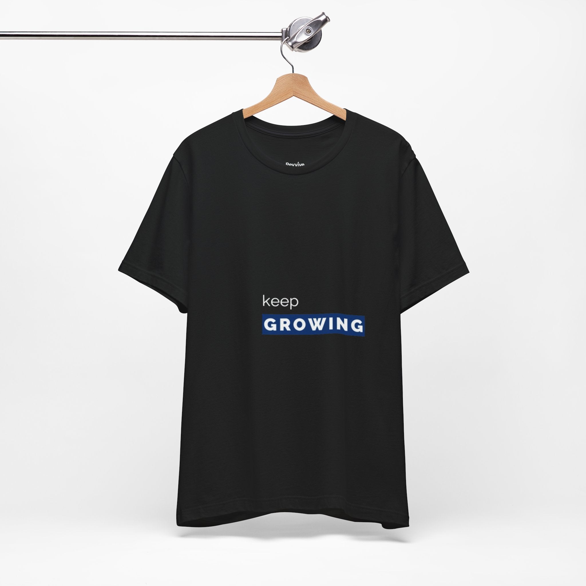 Keep Growing – Minimal Motivational T-Shirt